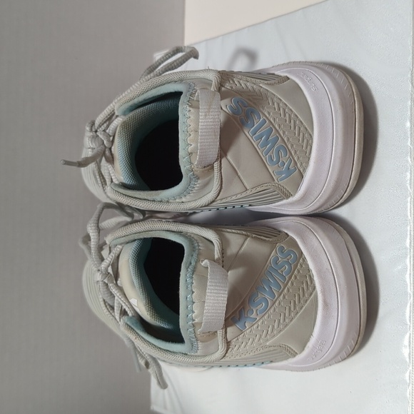 K-Swiss Women's Hypercourt Supreme Size 8.5 Tennis Shoes Barely Blue/White/Blue - Picture 3 of 10